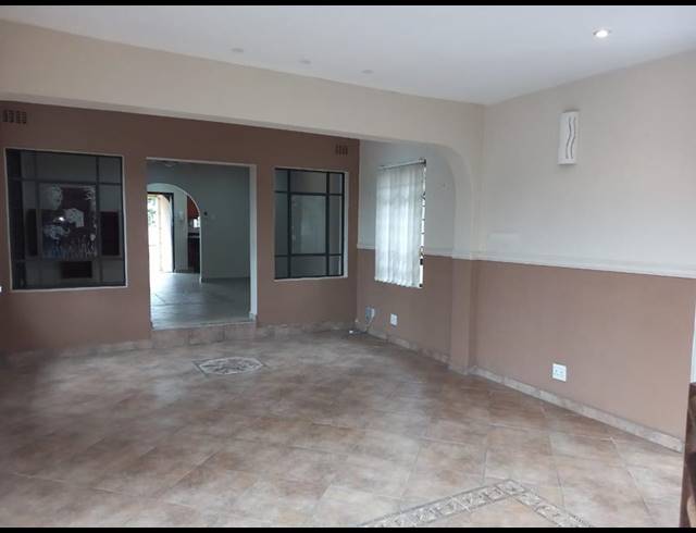 7 BEDROOM HOUSE FOR SALE IN MOSELEY PARK